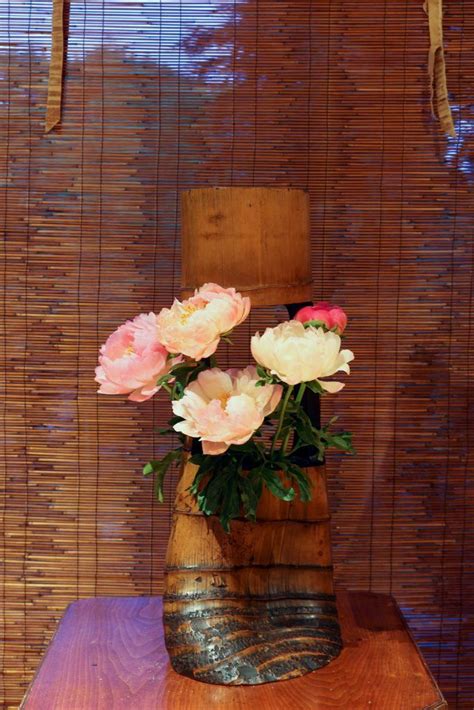 Oriental flower arrangement services | Oriental flowers, Flower ...