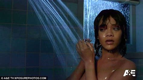 Rihanna Strips Off For Bates Motel Shower Scene Daily Mail Online