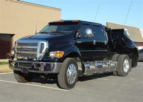 2006 Ford F 650 Sd Custom Supertruck Front 34 64013