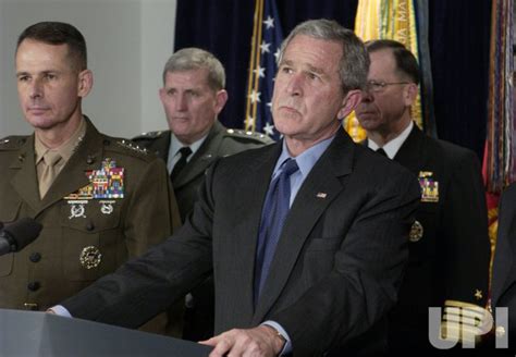 Photo Us President Bush Visits Pentagon Wax20061213711