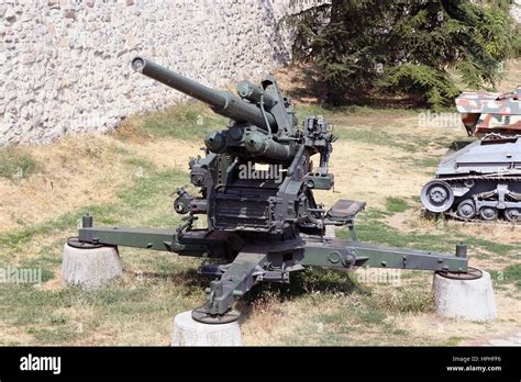 Army Cannon Hi Res Stock Photography And Images Alamy