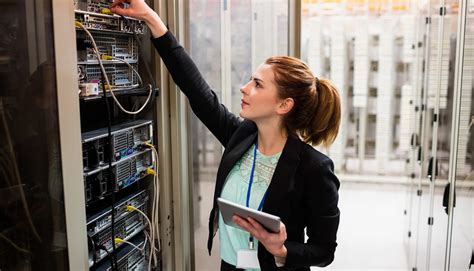 Work is generally independent and collaborative in nature. Senior System Administrator Job Description - HR Insider