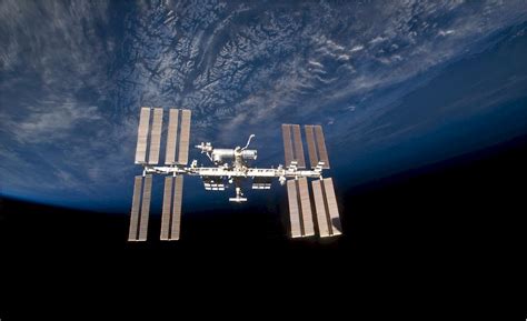 Broadcasting from international space station the first camera online. ISS Unveils New Window to the World « Earth Imaging ...