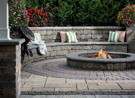 Seat Wall Design Patio Seating Walls And Fire Pit Ideas From Belgard