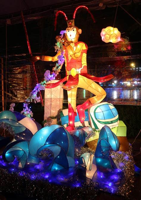 806 高雄市 前鎮區 中華五路789號 tel: 高雄燈會競賽 各級燈王結果出爐 - 中時電子報