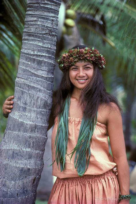 Hawaiian Woman With Leis At Puuhonua O Honaunau National Historic Site