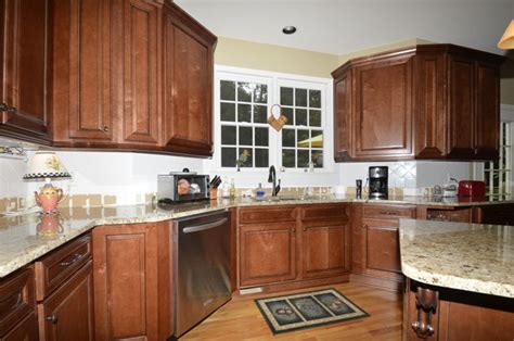 And prentiss balance wickline architects. Medium Stained Glazed Maple - Traditional - Kitchen ...