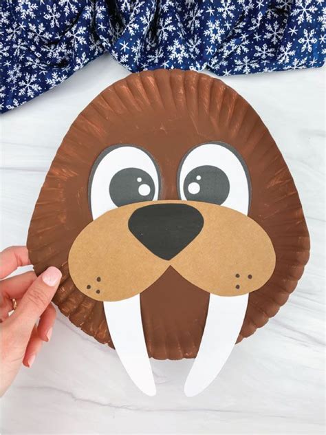 30 Adorable Winter Animal Crafts For Kids With Free Templates