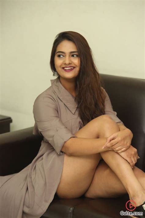 Pin On Actress Thigh Hot Photos