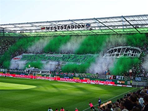 They play their home matches at the allianz stadion in hütteldorf. SK Rapid Wien Wallpapers - Wallpaper Cave
