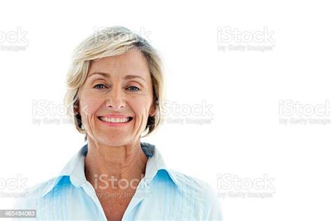 인물 사진 행복함 중년 여자 여자에 대한 스톡 사진 및 기타 이미지 여자 흰색 배경 50 54세 Istock