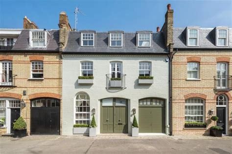 4 Bedroom Property For Sale In Clabon Mews Knightsbridge London