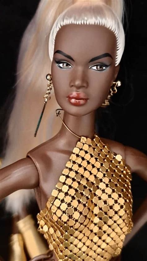 Pin By 🏦⚜teryl⚜🏦 On Dolls Gold Beautiful Dolls Gold Fashion Doll Dress