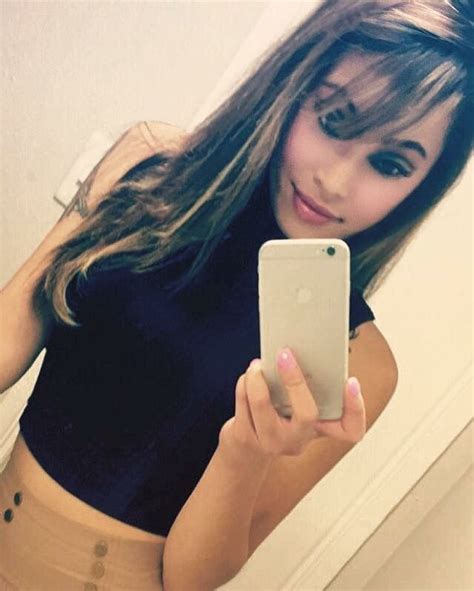 Pin By Stephy On Asian Mirror Selfie Selfie Asian