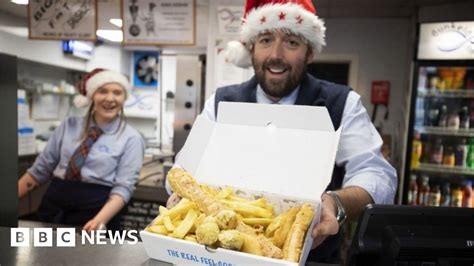 Dunkeld Chippy Offers Deep Fried Christmas Dinner Bbc News