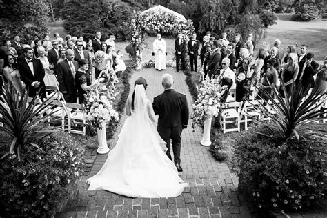 Wedding At Historic Rosemont Manor In Berryville Va Maryland Wedding