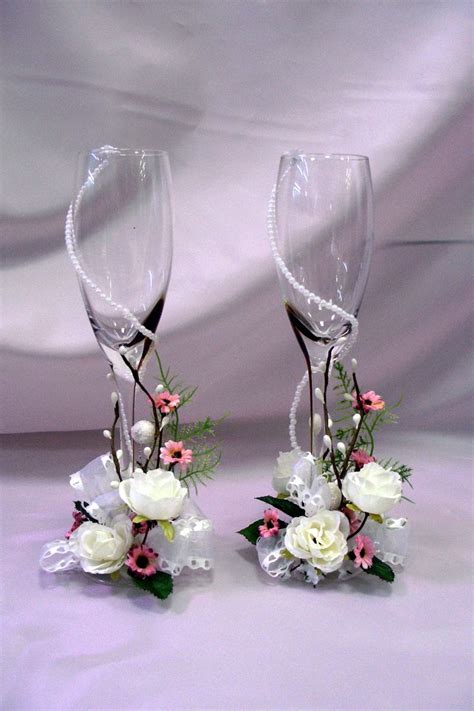 Pin By Dagmar Franke On Glass Decoration Champagne Glasses Decorated Decorated Wine Glasses