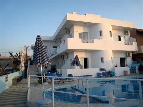 Olga Beach Apartments Photo From Agia Marina In Chania Greece Com