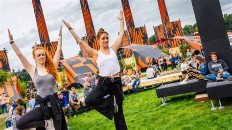 Последние твиты от lowlands festival (@lowlandsfest_en). Behind the scenes at Lowlands Festival 2017 - YouTube