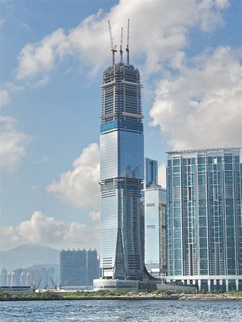 Top 10 Tallest Buildings Of The World 4 International Commerce Centre