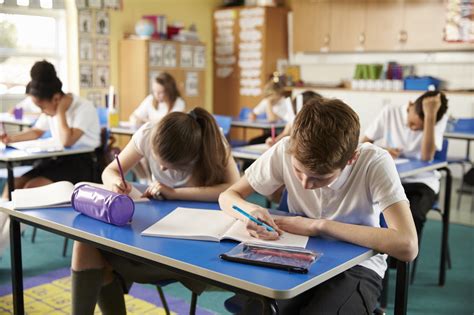 Number Of Children Taught In Large Classes Trebles Bbc News