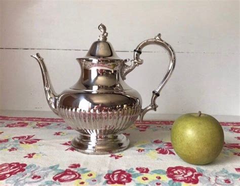 Vintage Oneida Silver Plate Teapot Silverplate Teapot Good Etsy Tea