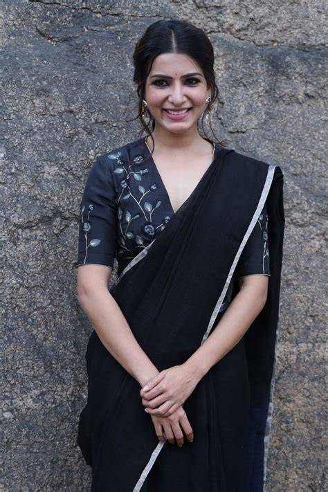 Hey, this is my official page. Samantha Akkineni in black saree stills at Jaanu press meet - South Indian Actress