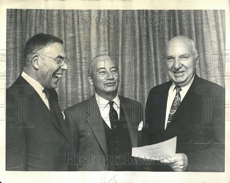 1964 Press Photo Sir Colville Deverell John Nuveen Federation Planned