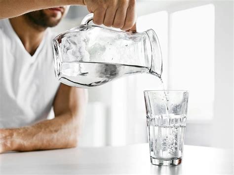 How Much Water Should You Drink Every Day Readers Digest Canada