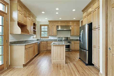 Choosing a flooring for any kitchen is always a complicated task, as you need to take into consideration style, comfort, durability and the ability for the flooring to stand up to spills of all sorts. 43 "New and Spacious" Light Wood Custom Kitchen Designs