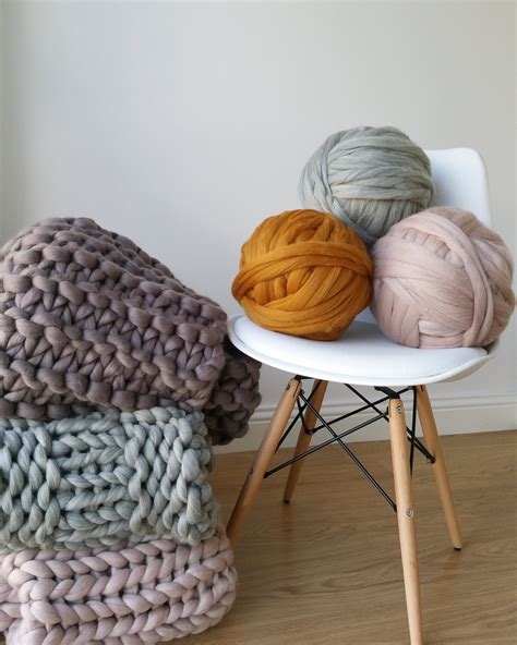 How To Knit With Jumbo Yarn Chunky Knit Blankets 100 Merino Wool