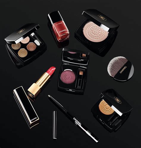 Chanel Holiday 2019 Makeup Collection Beauty Trends And Latest Makeup