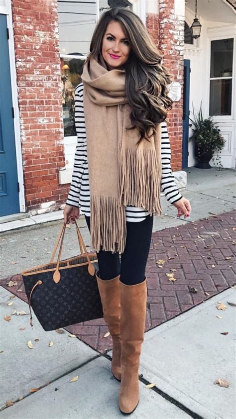 Best Ideas On How To Wear Black Leggings With Brown Boots