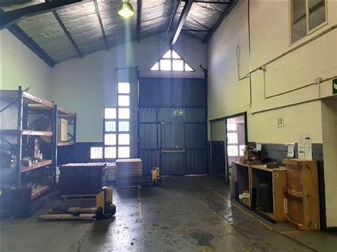 979m² Warehouseworkshop And Offices To Let In Montague Gardens