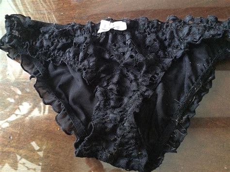 Gran Gets Note Telling Her Not To Dry Her Frilly Undies On The Line
