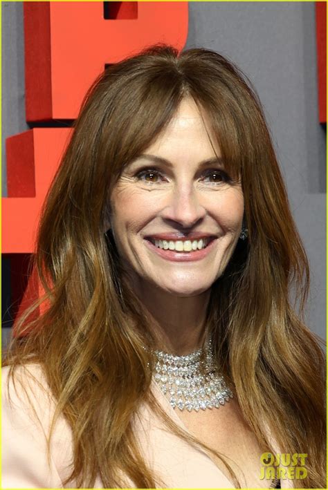 Julia Roberts Leave The World Behind Movie Coming To Netflix In Hot Sex Picture