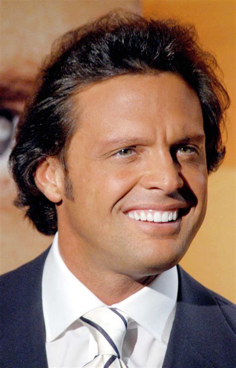 Luis Miguel stars onstage in Houston and on the small screen