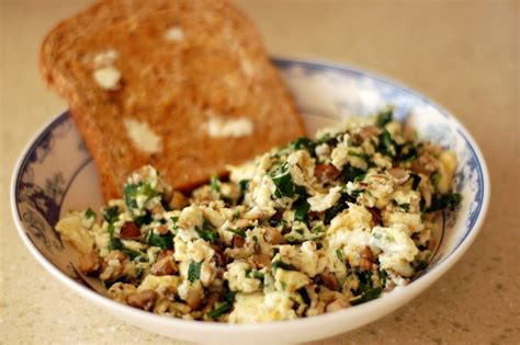 Scrambled Egg Whites With Spinach And Garlic Recipe Corner T25