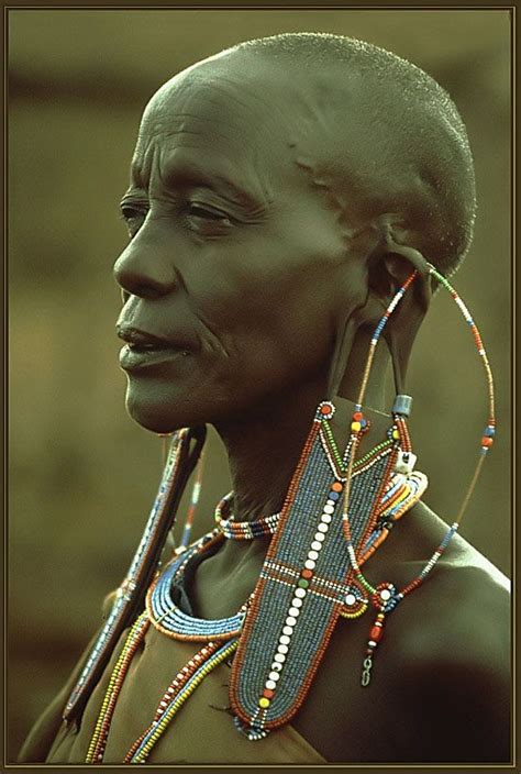 Diese Aufnahme Stammt Von Einer Safari Im Amboseli Nationalpark African People African Women