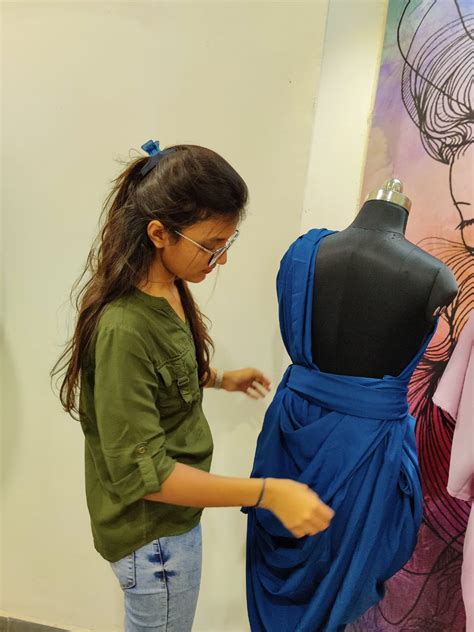 Best Fashion Designing Colleges In India Fashion Design Course Details