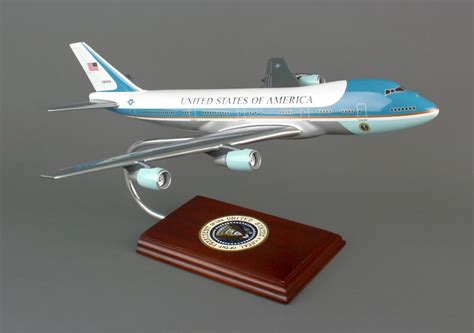 Boeing Vc 25 747 Air Force One 1144 Scale Mahogany Model Available