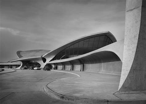 The Twa Flight Center Eero Saarinens Masterpiece At Jfk Airport