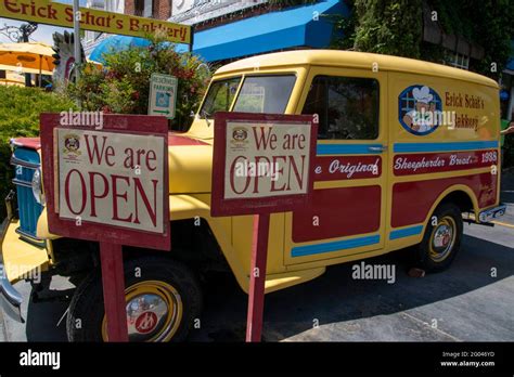 Erick Schats Bakery Is A Famous Bakery In Bishop Inyo County Ca Usa