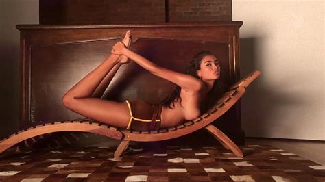 Nackte Kelly Gale In Playboy Magazine