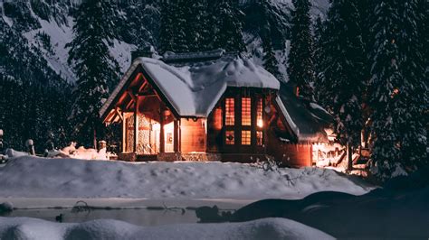 Download Wallpaper 2560x1440 House Winter Snow Night