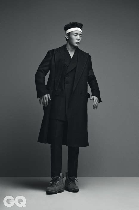 Ikon Archive Bobby For Gq Korea Men Of The Year 2015 Edition