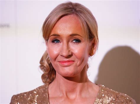 Jk Rowling Shows How Coronavirus Cure Conspiracy Theories Are Out Of