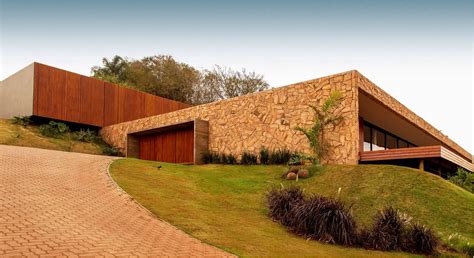 A Modern ‘house Of Stones Casa Das Pedras Mid Century Home
