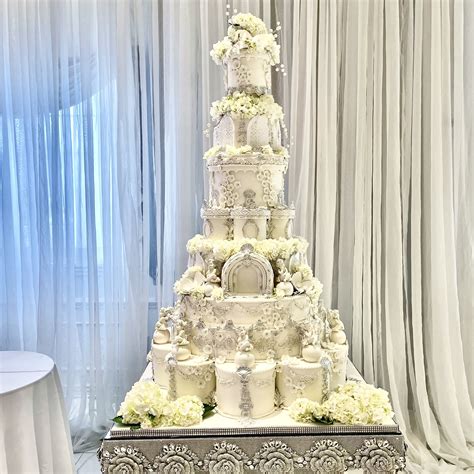 luxury wedding cake — skazka cakes