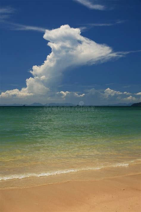 Tropical Beach Stock Image Image Of Calm Ocean Thai 13664101